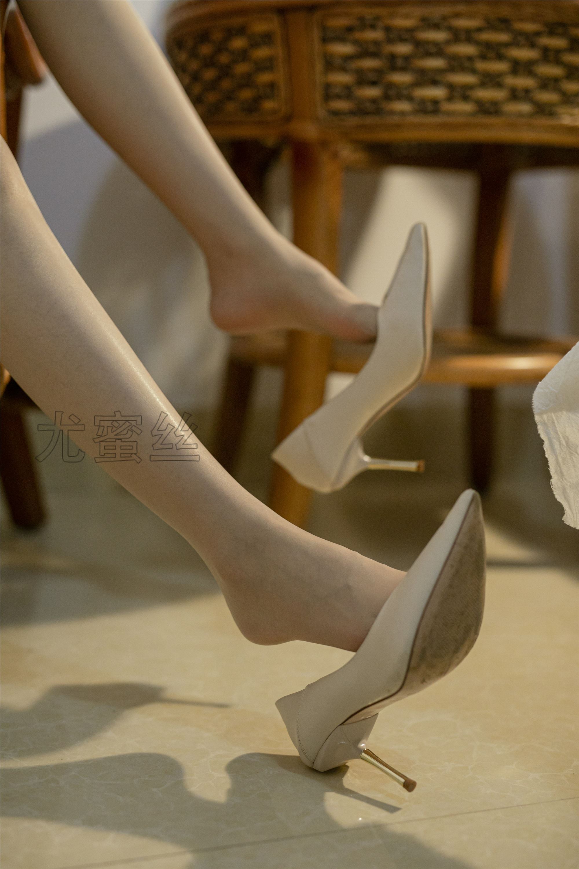 尤蜜丝 穿搭写真 NO.033